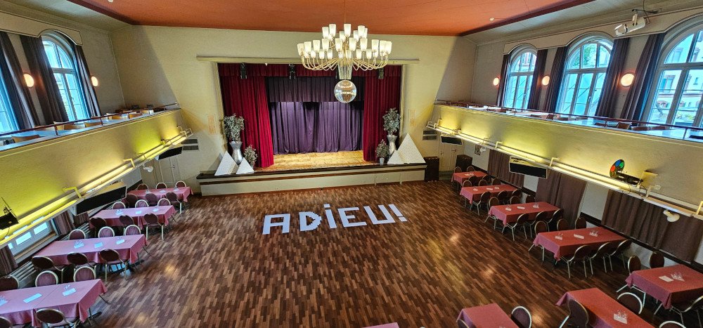 adieu saal